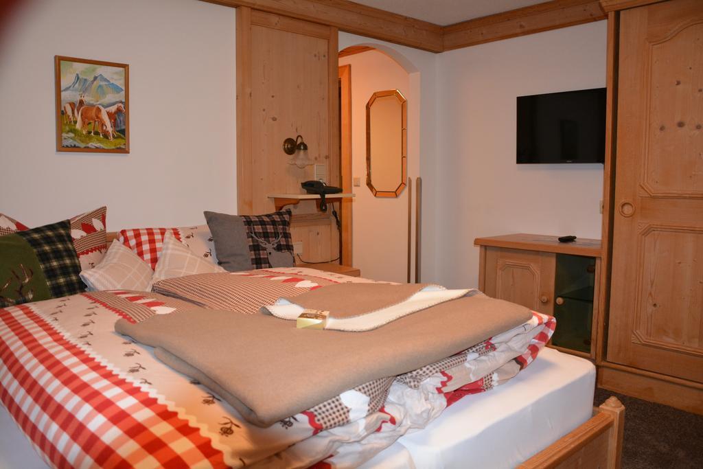 גינזלינג Hotel Gasthaus Schwarzenstein מראה חיצוני תמונה